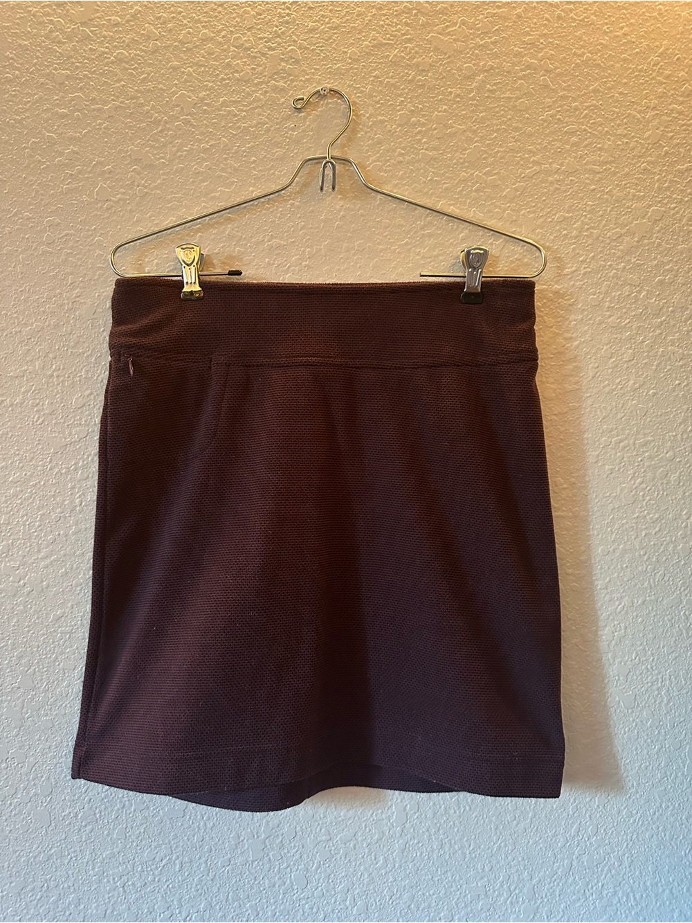 White Sierra // Maroon Mini Pencil Winter Skirt
